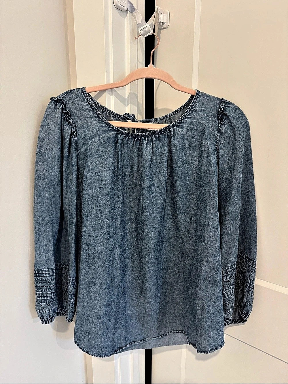 LC Lauren Conrad Denim Look Long Sleeve Blouse Size Large Like New